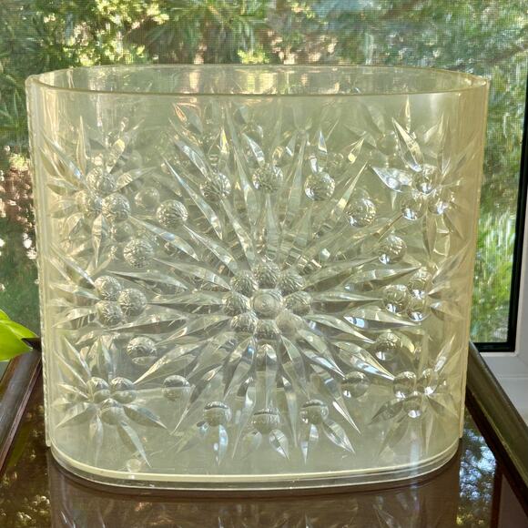 Vintage Lucite Sunburst Trash Can – Mid-Century Clear Oval Wastebasket - Picture 2 of 12